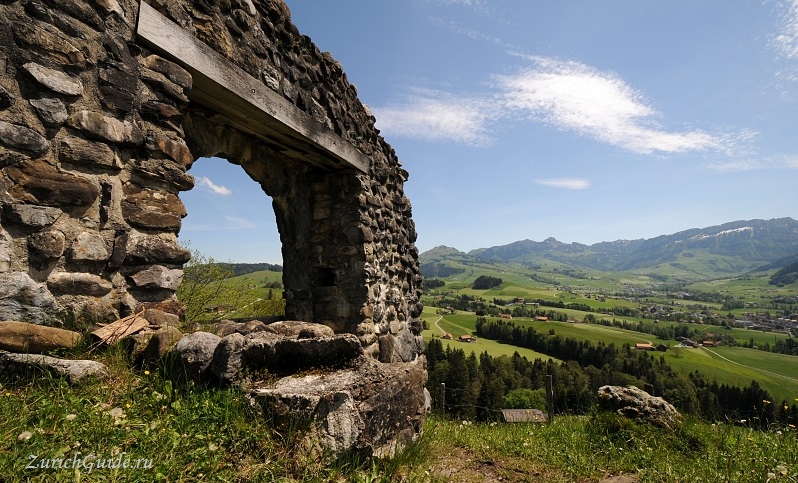 appenzell-8 Аппенцель (Appenzell), Швейцария - путеводитель по городу от ZurichGuide.org, фото. Как добраться в Аппенцель, что посмотреть в Аппенцеле, кухня Аппенцеля
