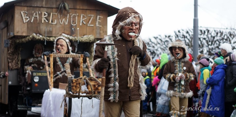 Luzern-carnaval-1 Люцерн (Luzern), Швейцария - путеводитель по городу Люцерн, достопримечательности Люцерна. Что посмотреть в Люцерне, туристический маршрут по Люцерну, фото