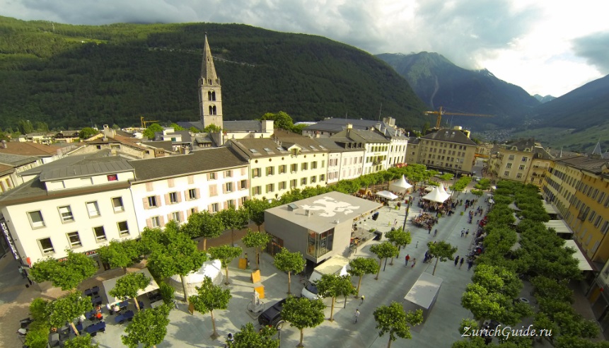 Martigny-2 Мартиньи (Martigny), Швейцария - путеводитель по городу, что посмотреть в Мартиньи, достопримечательности. Как добраться в Мартиньи - расписание, стоимость.