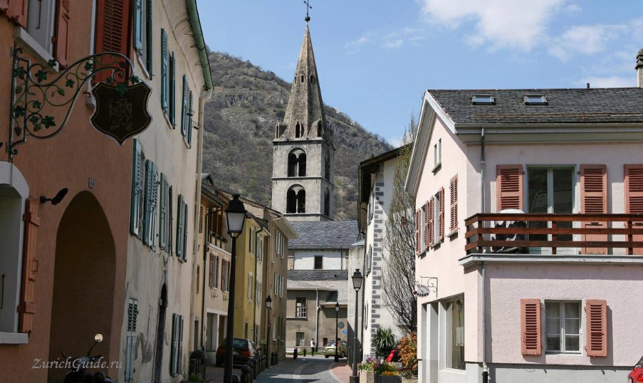 Martigny-4 Мартиньи (Martigny), Швейцария - путеводитель по городу, что посмотреть в Мартиньи, достопримечательности. Как добраться в Мартиньи - расписание, стоимость.