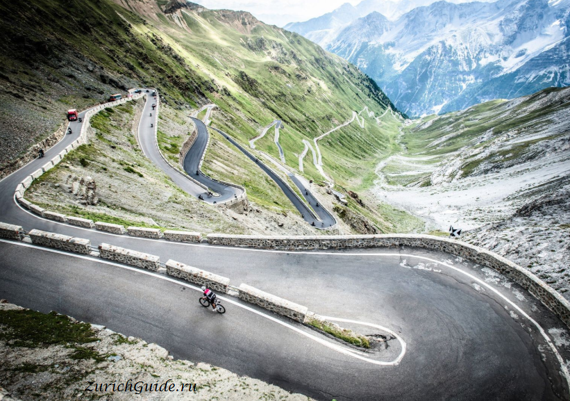 Перевал Сплюген (Splügen Pass) - Перевал Сплюген (нем. Splügenpass; ит. Passo dello Spluga)