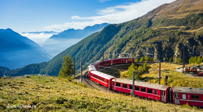 Панорамный поезд Бернина экспресс- Bernina express -- экскурсии по Швейцарии, что посмотреть в Швейцарии, панорамные поезда по Швейцароии, путеводитель по Швейцарии